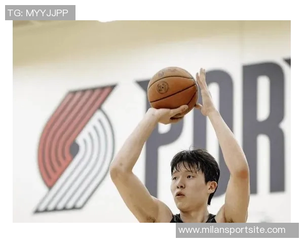 杨瀚森深入研究比赛录像逐渐领悟NBA精髓展现出色媒体人素养 杨瀚森深入研究比赛录像逐渐领悟NBA精髓展现出色媒体人素养