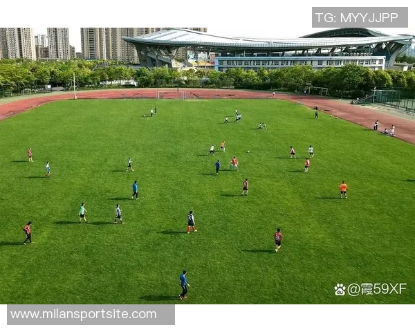 百年历史的厦门足球重返职业赛场再创辉煌展现城市精神与激情 百年历史的厦门足球重返职业赛场再创辉煌展现城市精神与激情