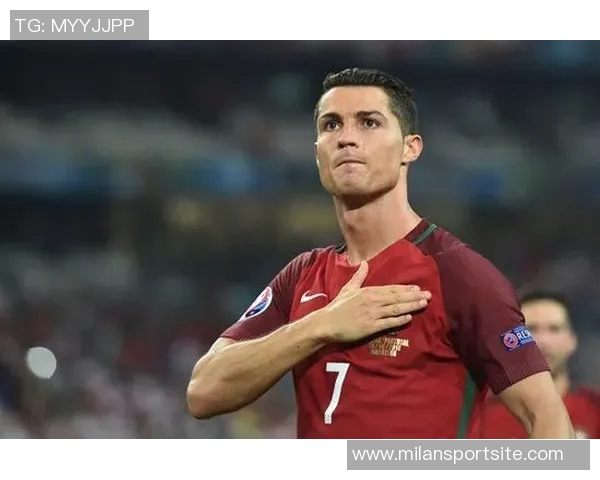 特朗普称C罗为历史最佳消息尚无确凿来源确认引发热议