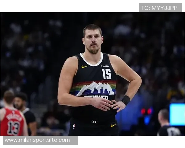 约基奇回应记者提问不满年纪话题显得低调幽默 约基奇回应记者提问不满年纪话题显得低调幽默